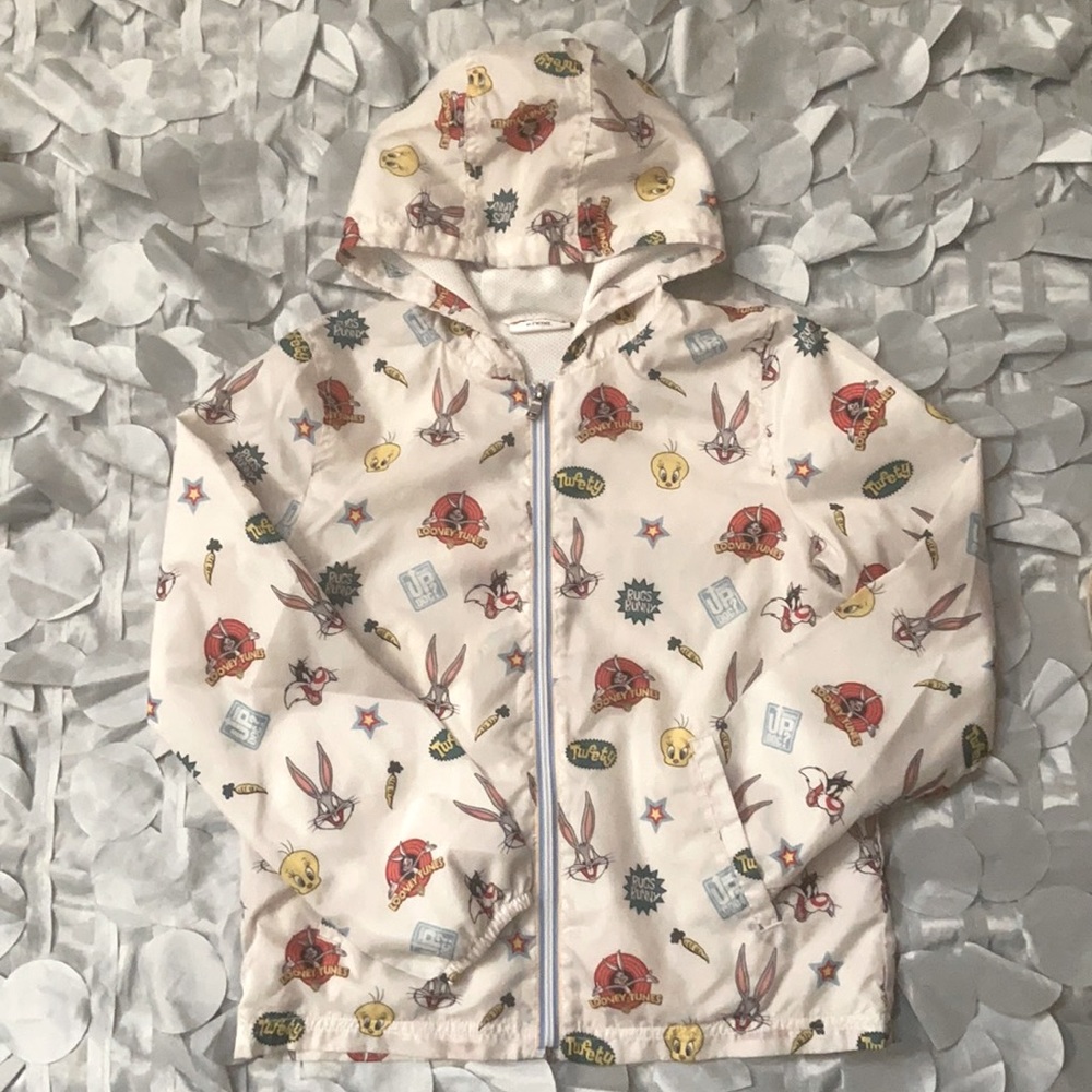 Excellent condition!! Super cute Looney Tunes wind breakers for kids.
